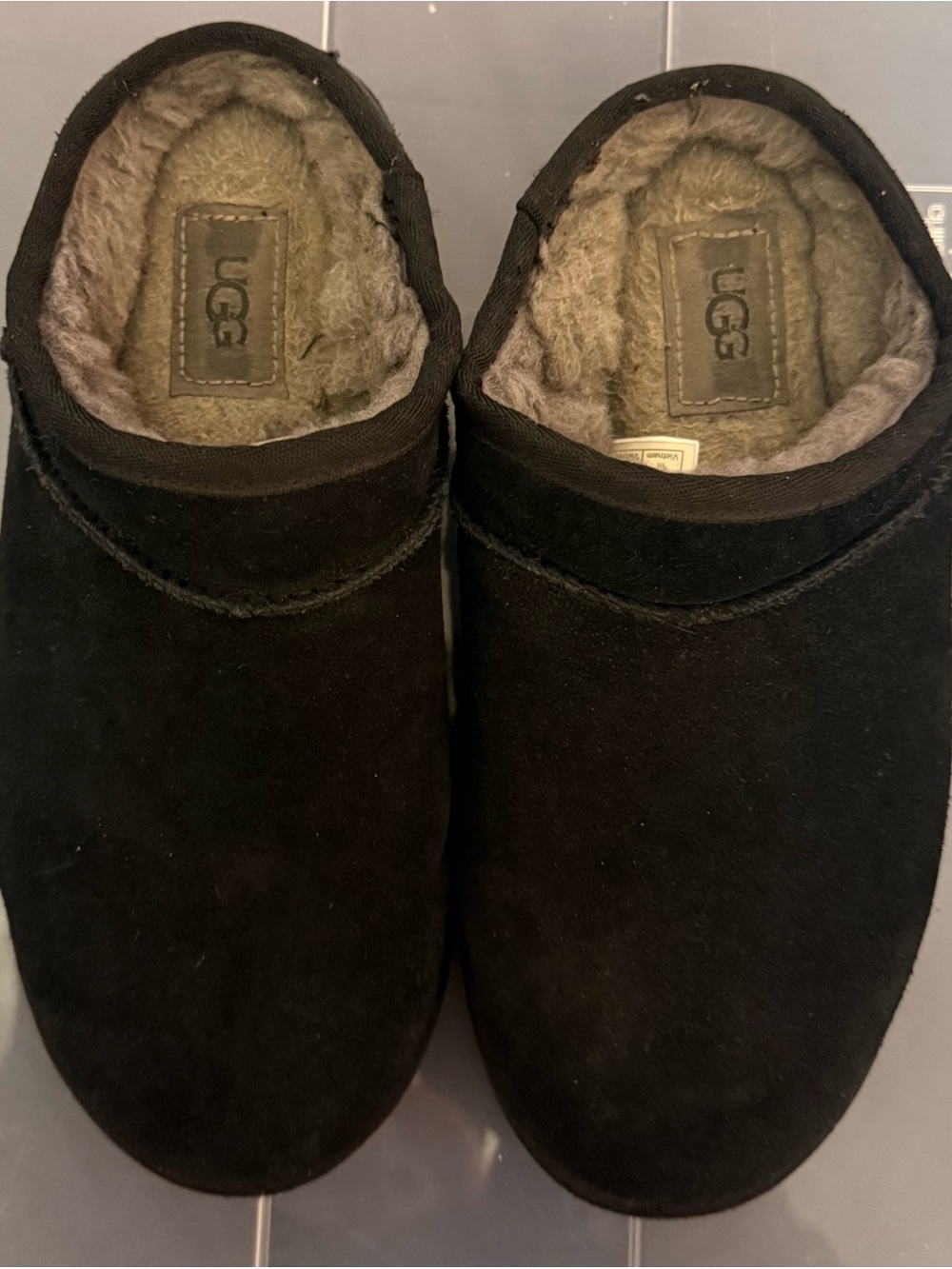 UGG Women Black Suede Fleece-Lined Slip-On Slippers size 7